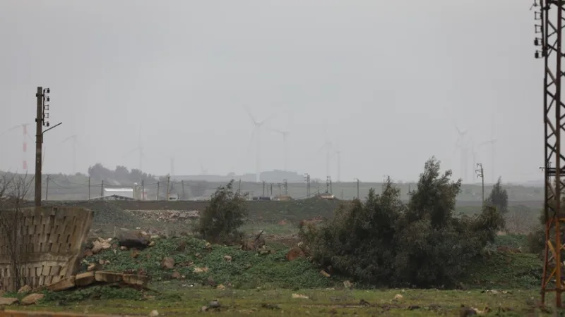 이스라엘 군인들이 시리아 쿠네이트라 주 시골 지역을 급습했다